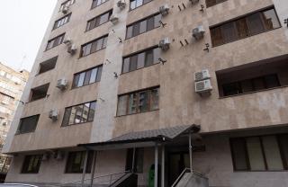 Bright Central Studio, Downtown Yerevan - 1