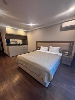 La Quinta Batumi - Sea & Airport View - 0