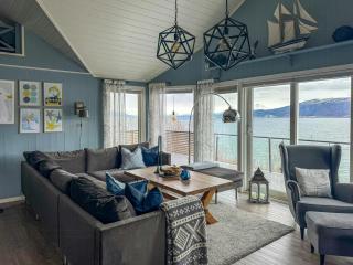 Cottage With Northern Lights Near Stetinden - 3