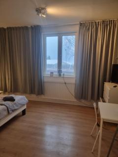 Rentalux Hostel - Private Dormitory room for large group - 4