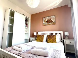 Castle View Free Parking 3Bed Waterfront - 9