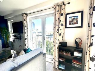 Castle View Free Parking 3Bed Waterfront - 2