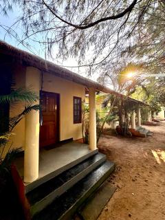 Barefoot and Beyond - Crafted with Kenchas - 9