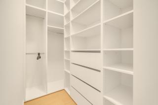 Modern 4-Room Home with Office in a Quiet Area - 7