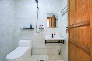 Snowdale Snow Maiden Inn - 7