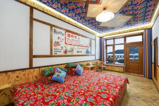 Snowdale Snow Maiden Inn - 6