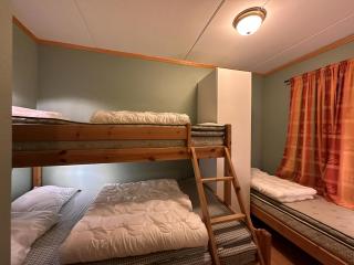 Family-Friendly Stay With Stunning Mountain Views! - 2