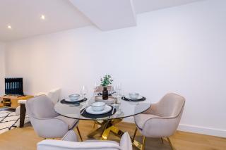 Stylish Leeds City Centre 2 bed with free parking - 3