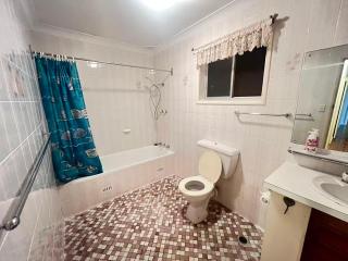 Room 81 - Epping - 3