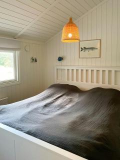 Sleek Home With Space For Play - 4