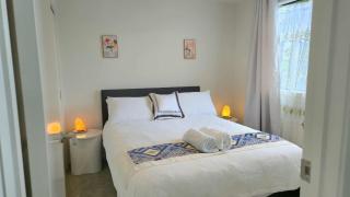 Amie's Charming Villa - 3