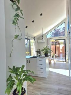 Amie's Charming Villa - 0