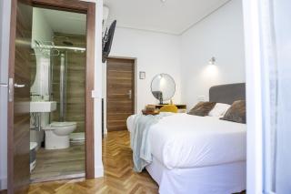 Hispano Gran Vía - 1