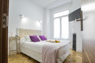 Hispano Gran Vía - 3