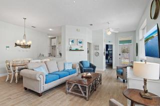 Bronze Star by the Sea - 1