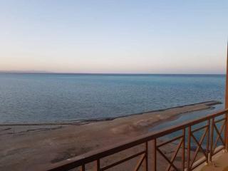 The Red Sea View You've Been Dreaming Of - 9