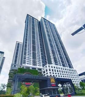 M Luna Residence by Homebrickz - 8