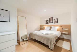 Grande maison familiale avec jardin parking et jeux - 9