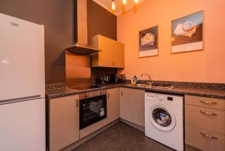 Seaview 3 Bedrooms High Ceiling Flat Sleep 8 Guests - 4