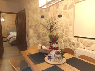 G&J Traditional House - 6