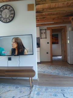 Peaceful wooden house in the heart of nature - 8