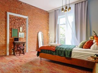 Duo Tones, art & nature, parking - 0