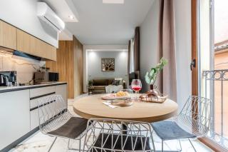 Ugo Bassi Apartments - 1