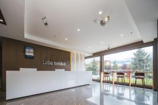 Bernard Hotel Shangri-La Shambhala Tourist Town Airport Branch - 4