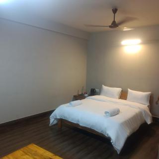 SL Guest House - 1