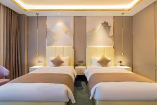 Beijing Tiananmen Wangfujing Meilun Hotel - 4