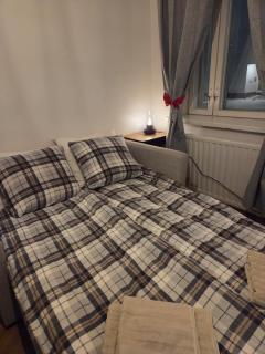 Luxury 3-bedroom apartment for up to 6 people in the city center - 1