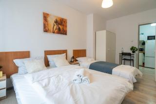 Zabrze City Comfort Rooms by BookingHost - 6