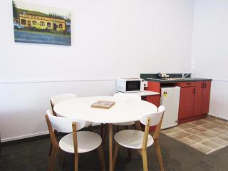 Pohutu Lodge Motel - 1