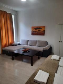 Budget & Comfy 2 adjacent Apartments Great for Long-Stays - 4