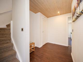 Luxury Stargaze Lodge, Fritton + Hot Tub - 4