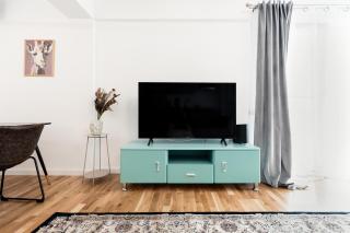 Loft Eleven Modern 1BR Apartment Free Parking - 6