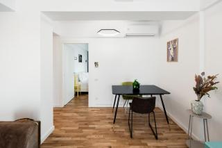 Loft Eleven Modern 1BR Apartment Free Parking - 5