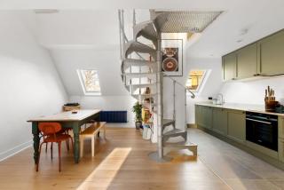 Marylebone Gem • Elegant Two-Bedroom Duplex - 8