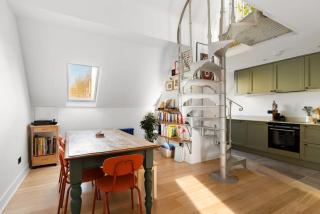 Marylebone Gem • Elegant Two-Bedroom Duplex - 2