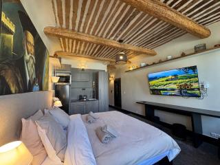 Auberge Nostradamus, Appartement 3 - 6