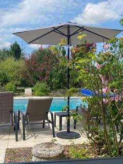 Chez Gargatte, 12personnes , piscine chauffée , FR - 2