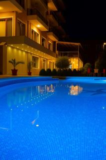 Cozy Nest with Glass Veranda - 2