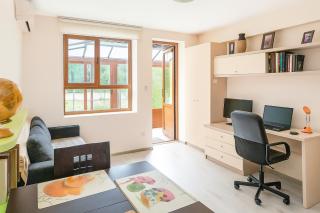 Cozy Nest with Glass Veranda - 0