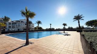 Modern and stylish, 2-bed ground floor apartment - 7