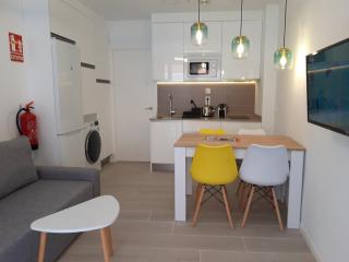 Apartamento nuevo junto a Sor Ángela de la Cruz - 8