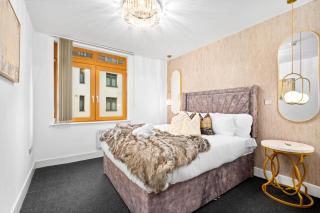 Stylish 2 Bedroom Apartment - King Beds - City Centre - Private Parking - 81UM - 9