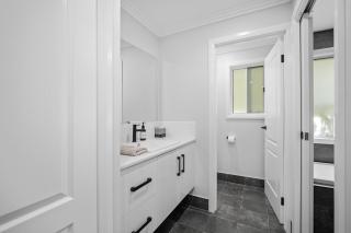 Tanderra - Spacious Central Wagga Townhouse - 7