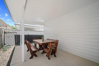 Tanderra - Spacious Central Wagga Townhouse - 1