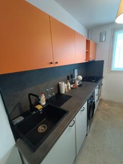 Riviera Park Retreat - 6