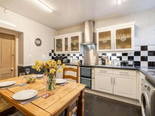 2 Bed in Eskdale SZ464 - 6